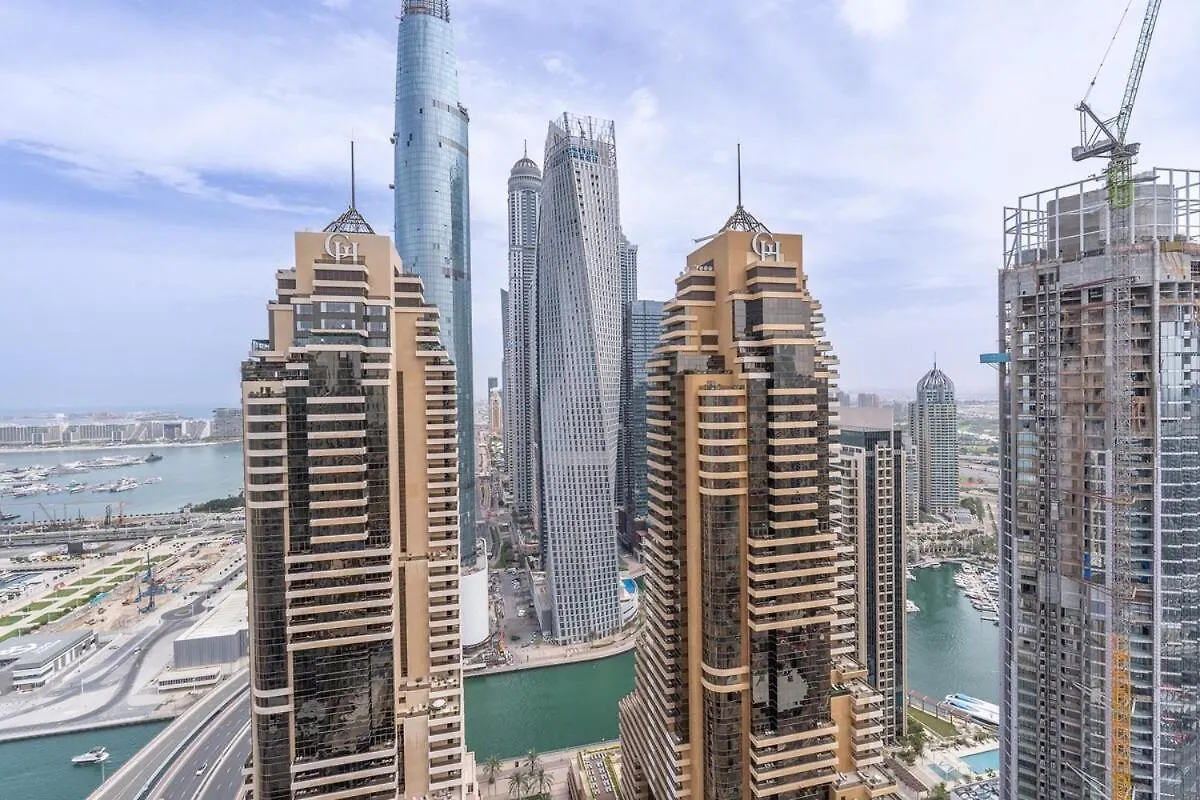 Sophisticated 1-Bedroom With Skyscrapers View At Botanica Tower Dubai 0*,