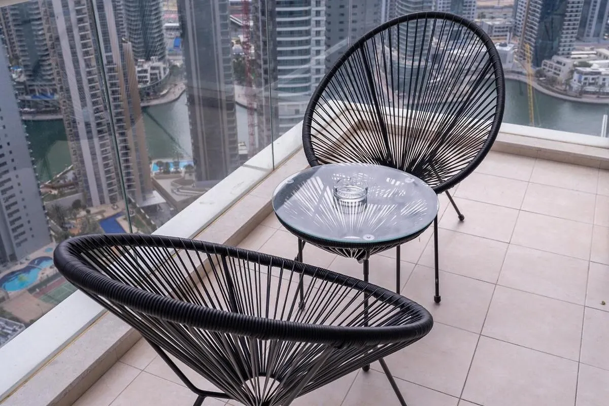 Sophisticated 1-Bedroom With Skyscrapers View At Botanica Tower Dubai Apartment
