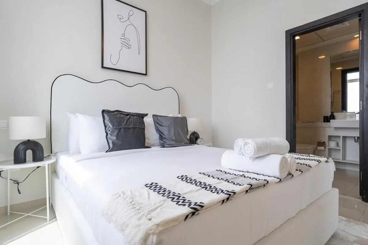 Apartment Sophisticated 1-Bedroom With Skyscrapers View At Botanica Tower Dubai United Arab Emirates