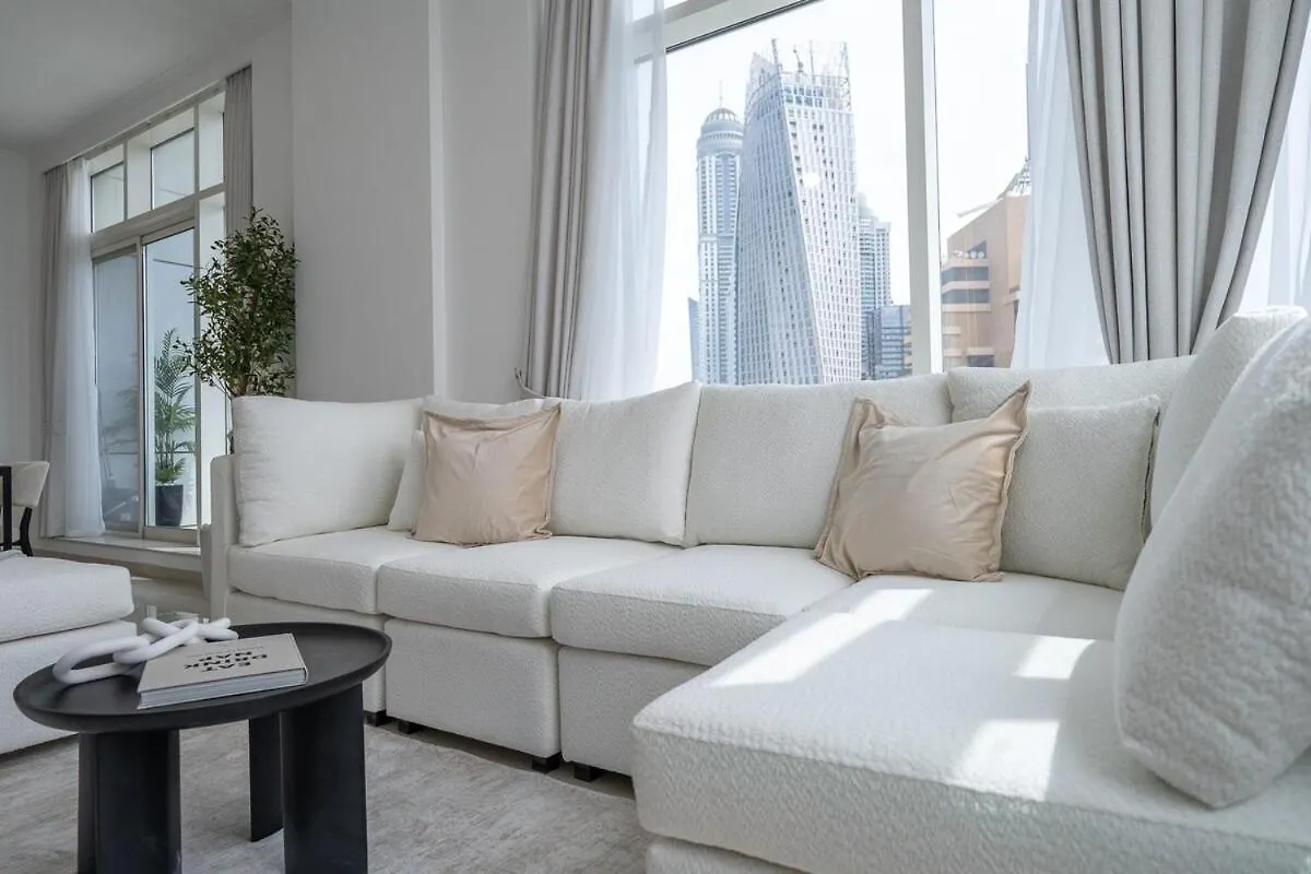 Apartment Sophisticated 1-Bedroom With Skyscrapers View At Botanica Tower Dubai