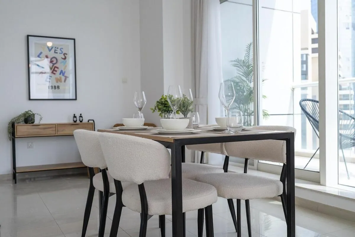 Apartment Sophisticated 1-Bedroom With Skyscrapers View At Botanica Tower Dubai